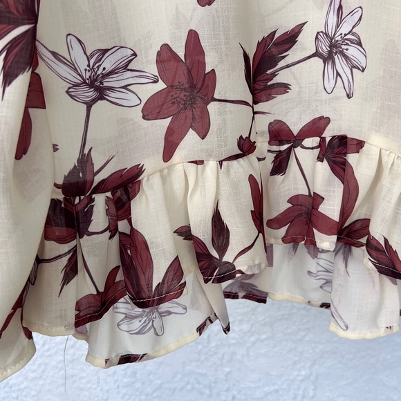 Review Moda Creme Floral Print Blouse by Review (Size M) - Picture 2 of 14